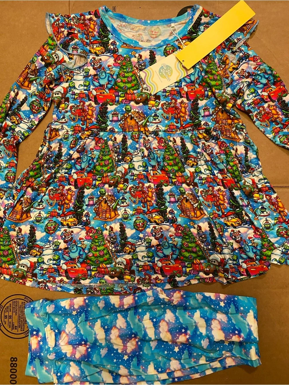 RoRoRiches 7/8 Xmas Pixar girls peplum and leggings NWT